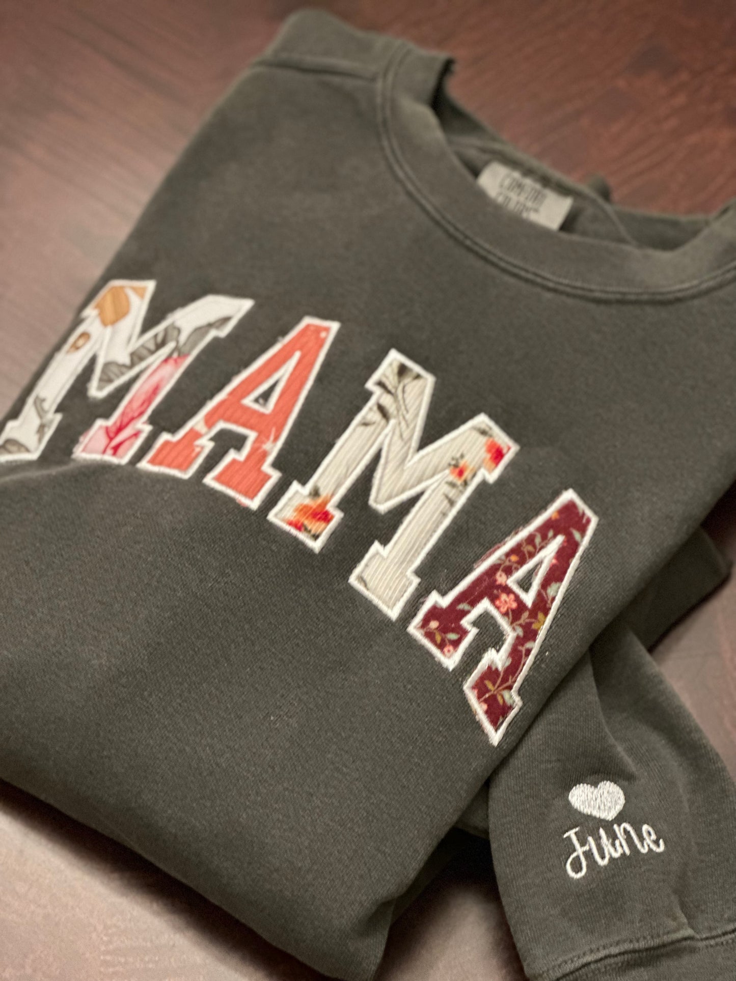 Mama Crewneck Keepsake