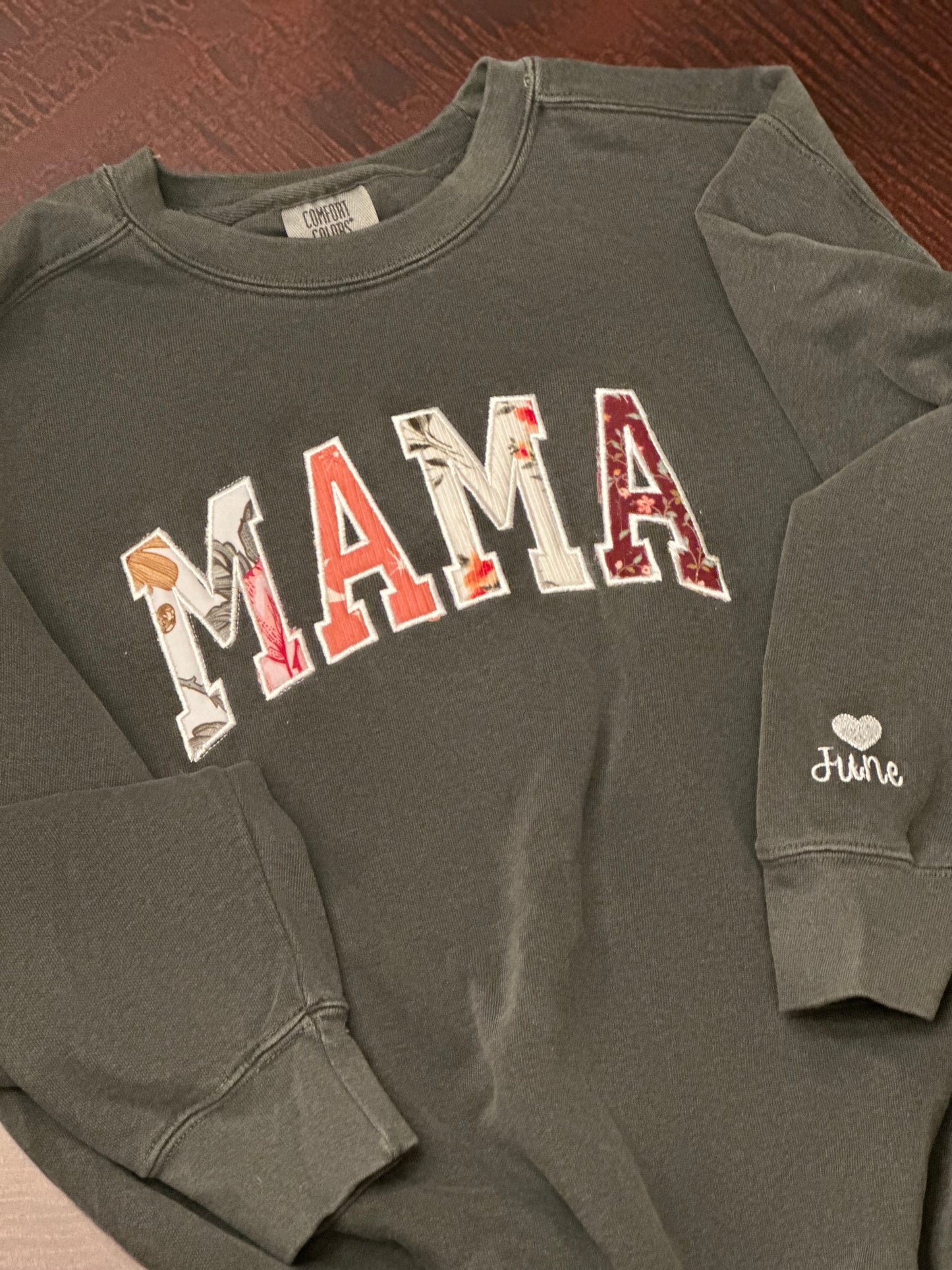 Mama Crewneck Keepsake